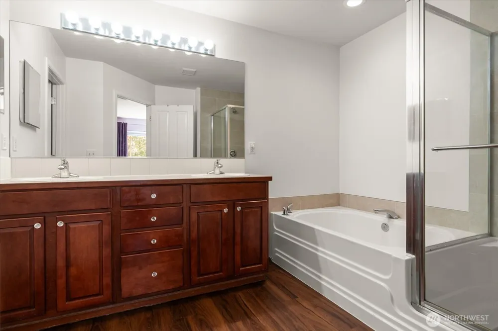 308 196th Place SW #305 Lynnwood, WA 98036
