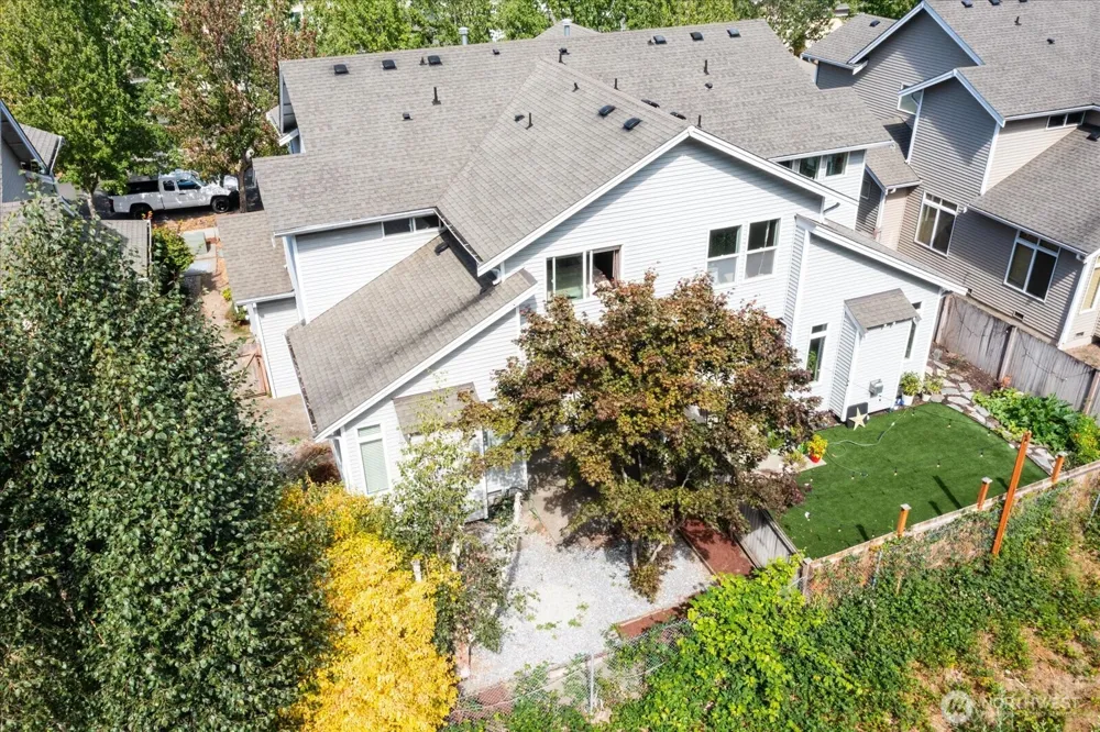308 196th Place SW #305 Lynnwood, WA 98036