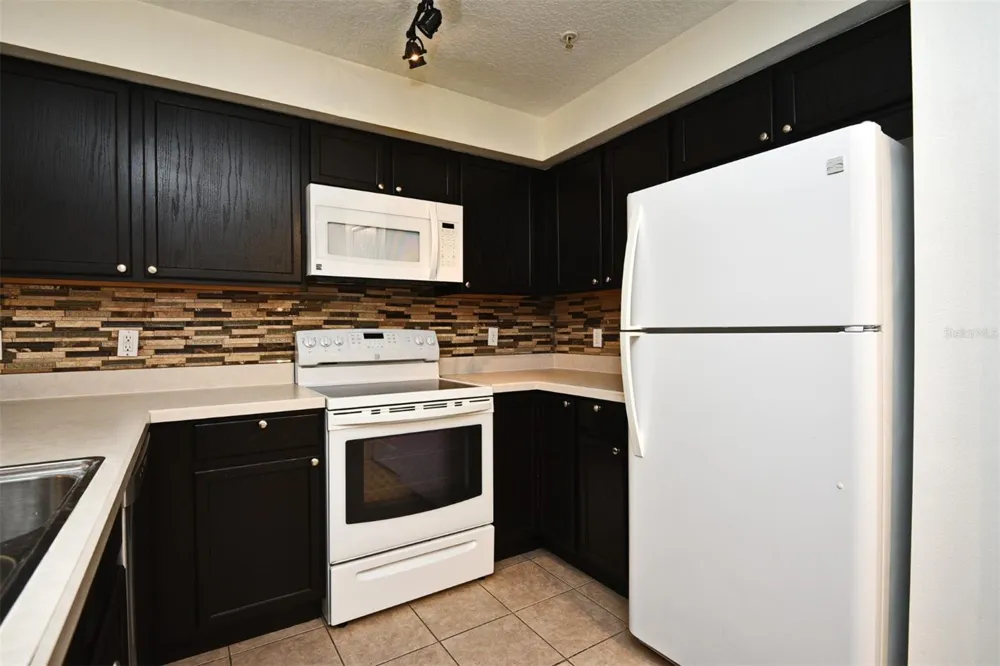 692 SEABROOK COURT #102 Altamonte Springs, FL 32714