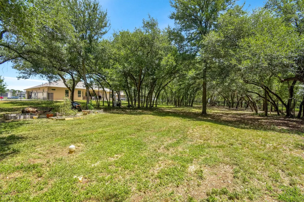 213 Lost Prairie Trail Liberty Hill, TX 78642