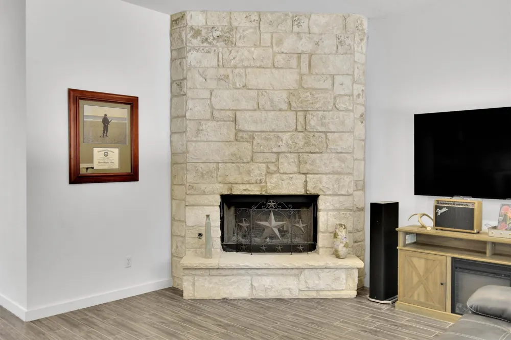 213 Lost Prairie Trail Liberty Hill, TX 78642