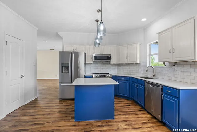 300 Rustic Trl Cibolo, TX 78108