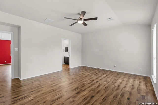 300 Rustic Trl Cibolo, TX 78108