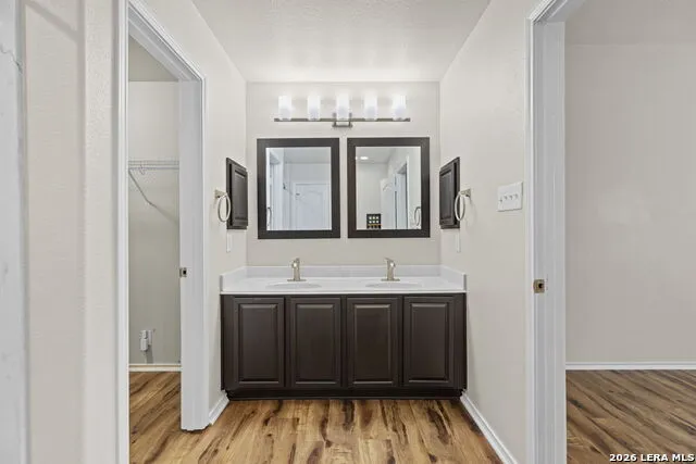 300 Rustic Trl Cibolo, TX 78108