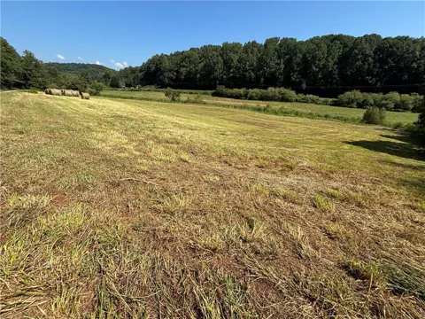 13 ac Aruthur Anderson Road