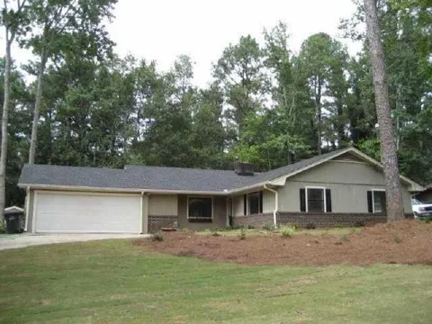 1398 Fairfield Drive SW