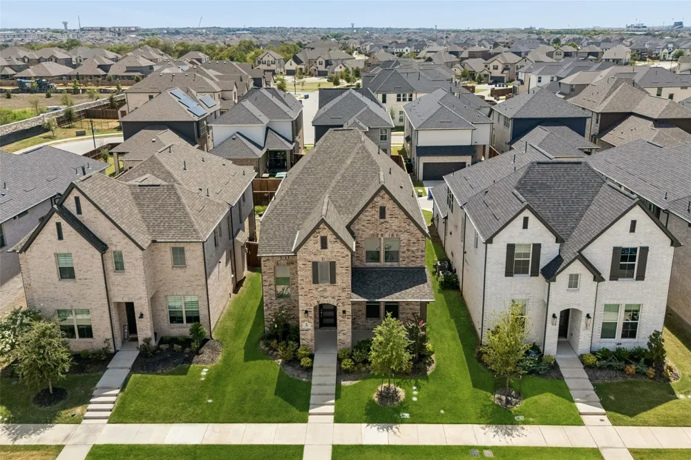 708 Kendall Lane Celina, TX 75009