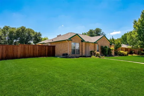 1400 Chicota Drive