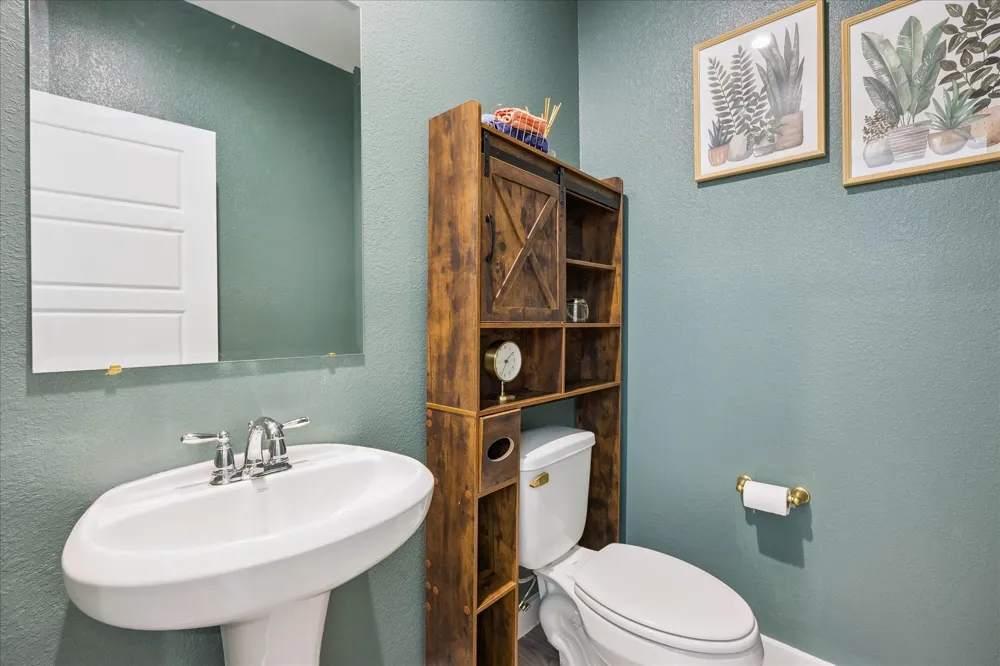 3215 Creston Gate Drive Houston, TX 77047