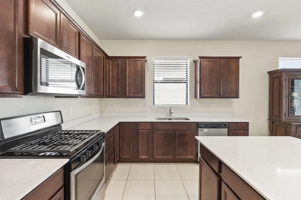 535 SE VILLANDRY WAY Port St. Lucie, FL 34984