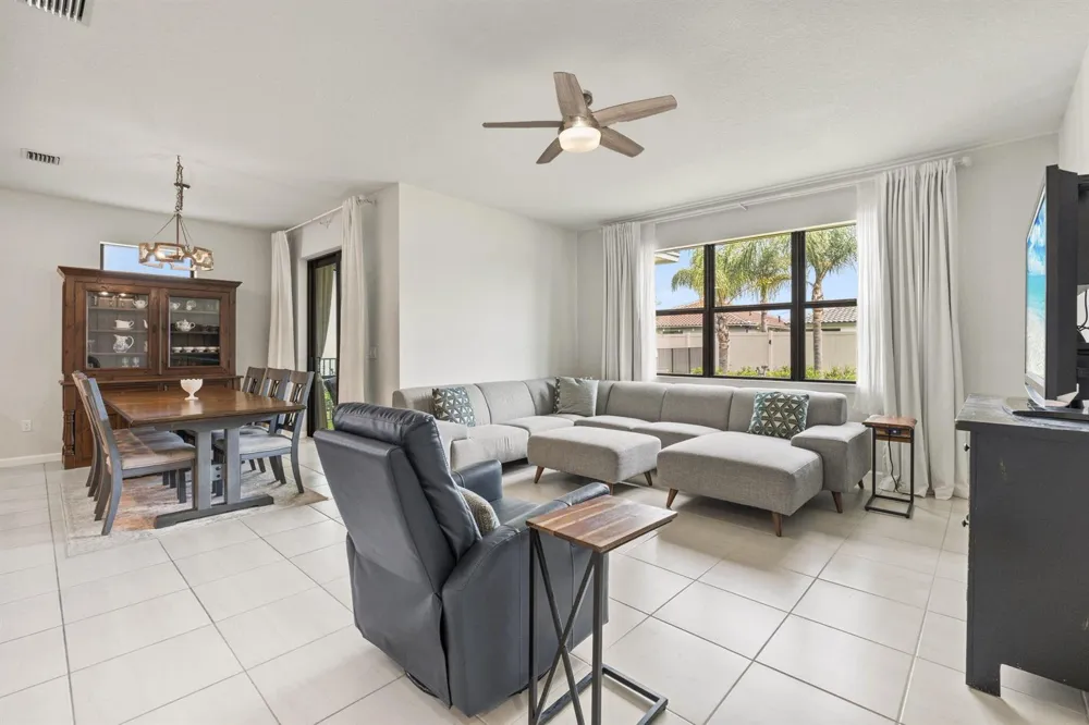 535 SE VILLANDRY WAY Port St. Lucie, FL 34984