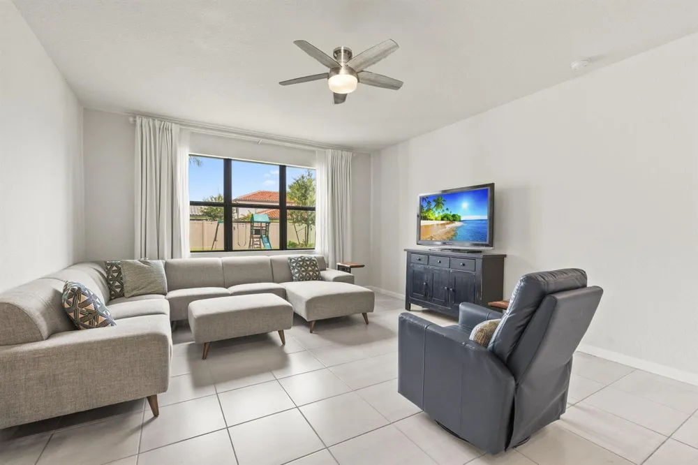 535 SE VILLANDRY WAY Port St. Lucie, FL 34984