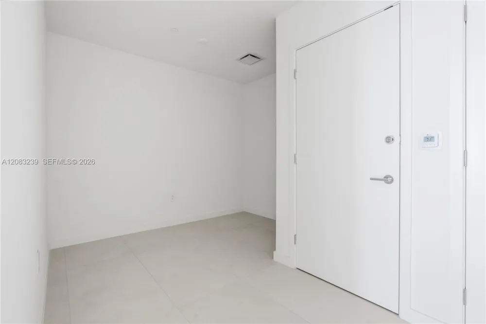 1400 Biscayne Blvd #2104 Miami, FL 33132