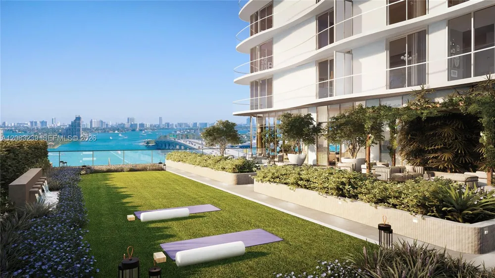 1400 Biscayne Blvd #2104 Miami, FL 33132