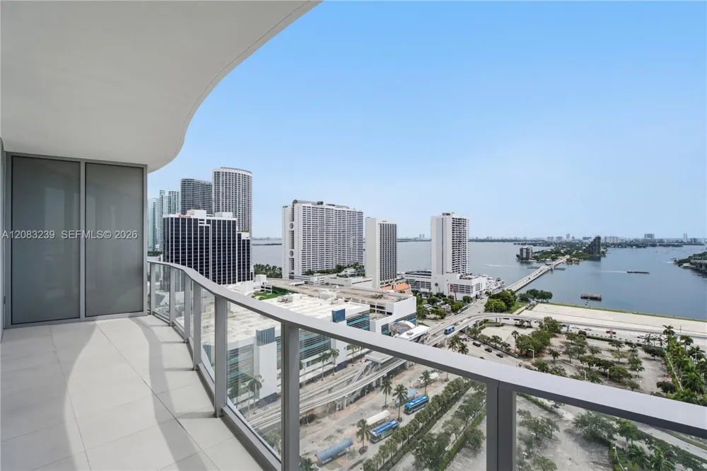 1400 Biscayne Blvd #2104 Miami, FL 33132