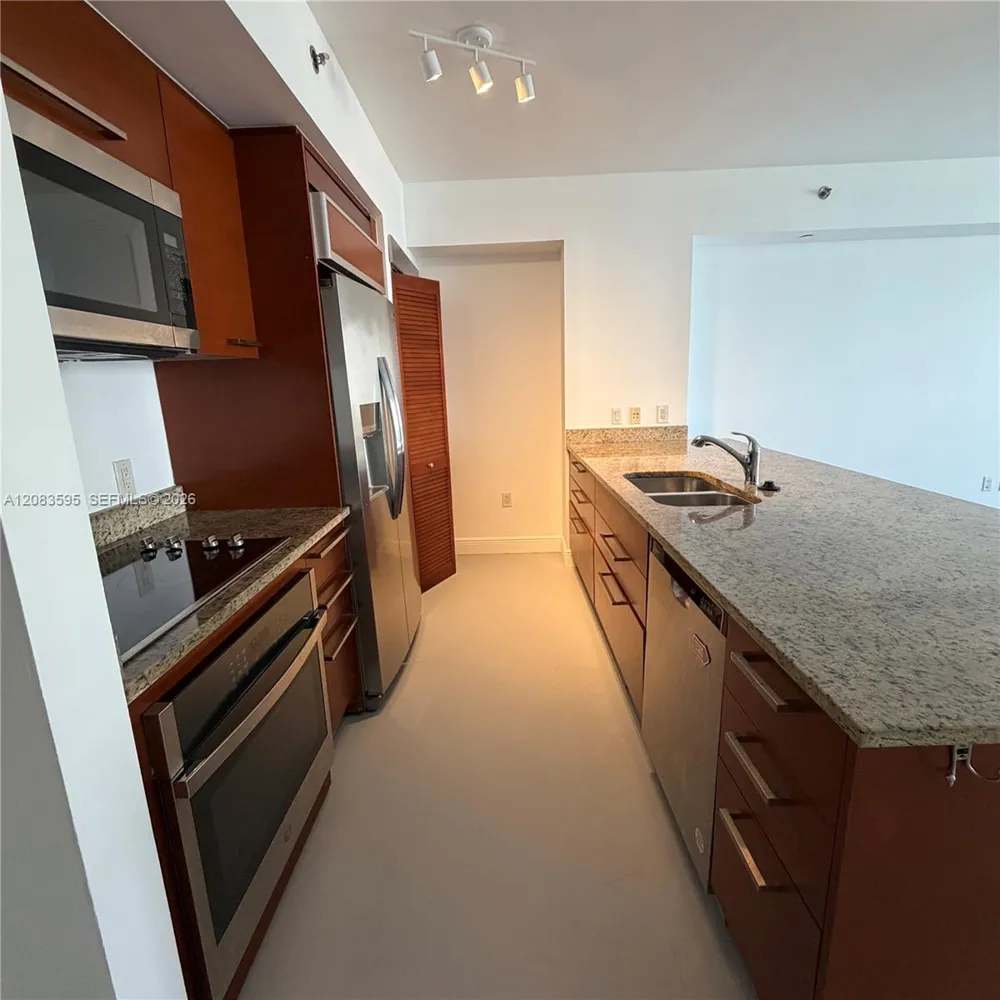 1830 S Ocean Dr #1409 Hallandale Beach, FL 33009