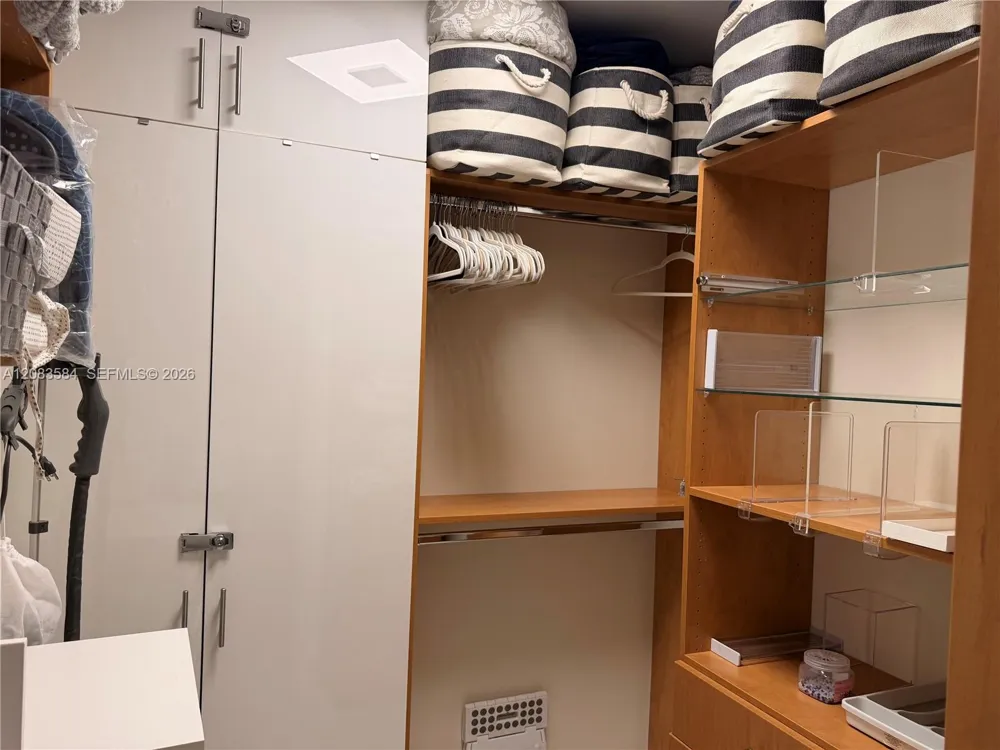 15811 Collins Ave #2305 Sunny Isles Beach, FL 33160