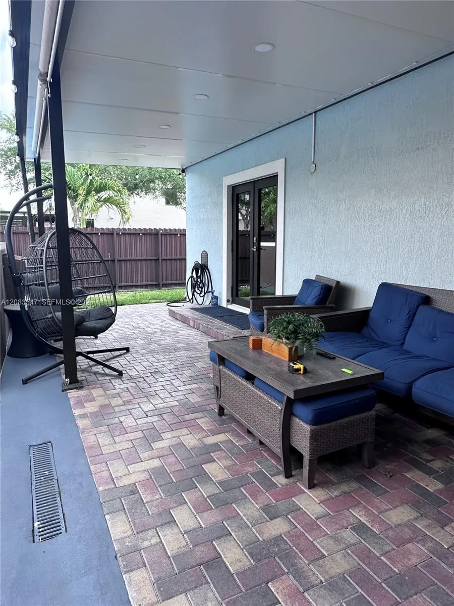 4400 SW 164th Path Miami, FL 33185