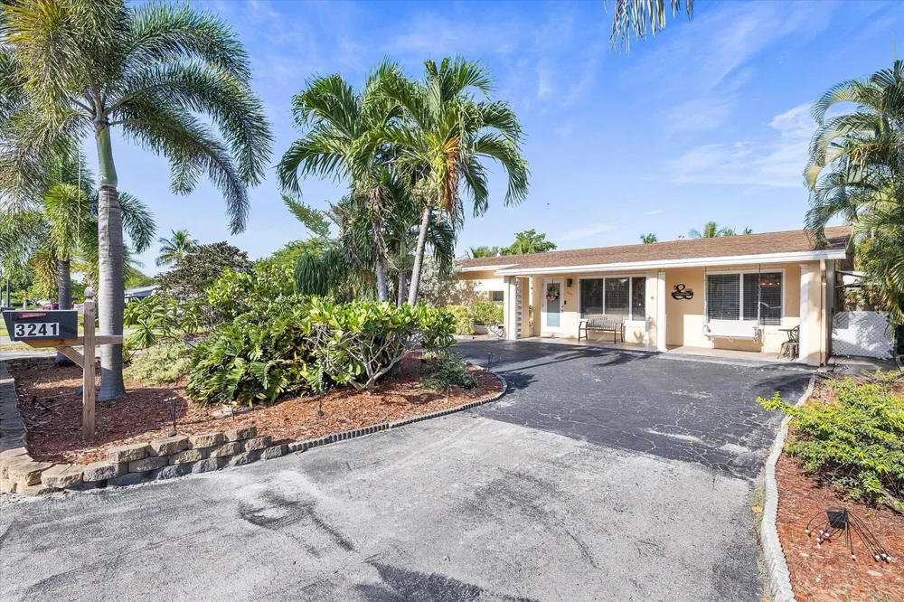 3241 NE 9TH TERRACE Pompano Beach, FL 33064