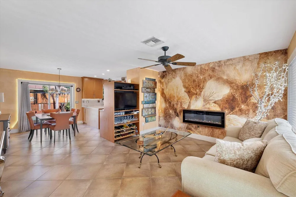3241 NE 9TH TERRACE Pompano Beach, FL 33064