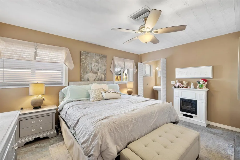3241 NE 9TH TERRACE Pompano Beach, FL 33064
