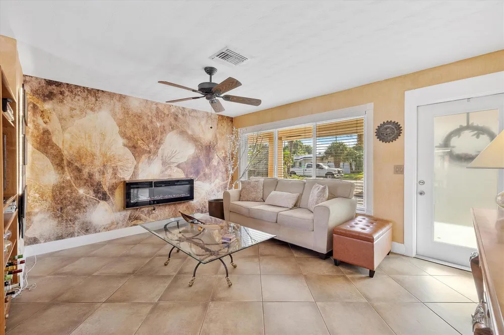 3241 NE 9TH TERRACE Pompano Beach, FL 33064