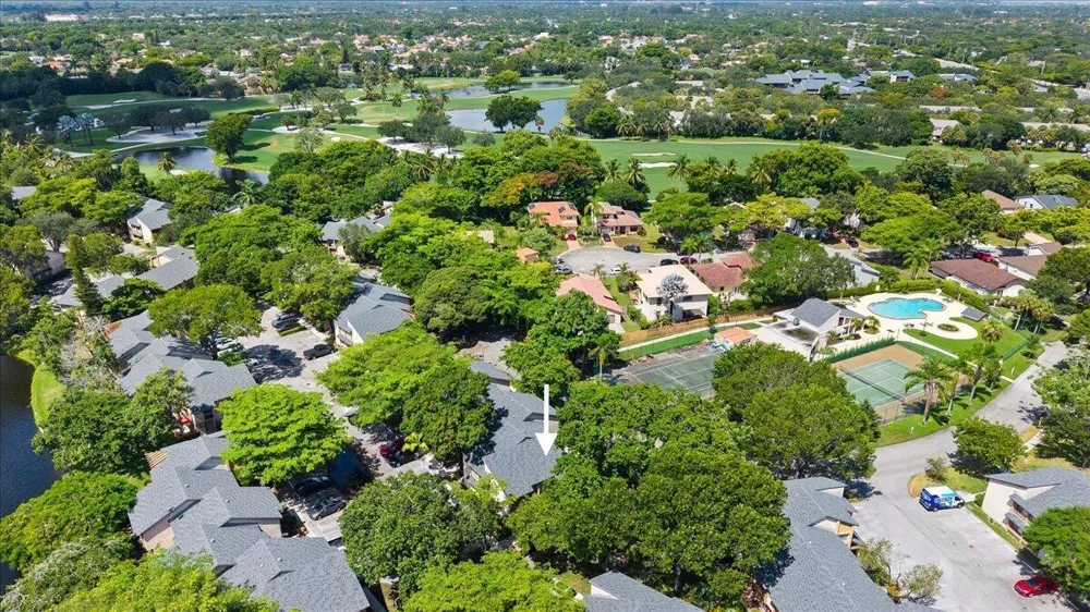 130 WIMBLEDON LAKE DRIVE Plantation, FL 33324