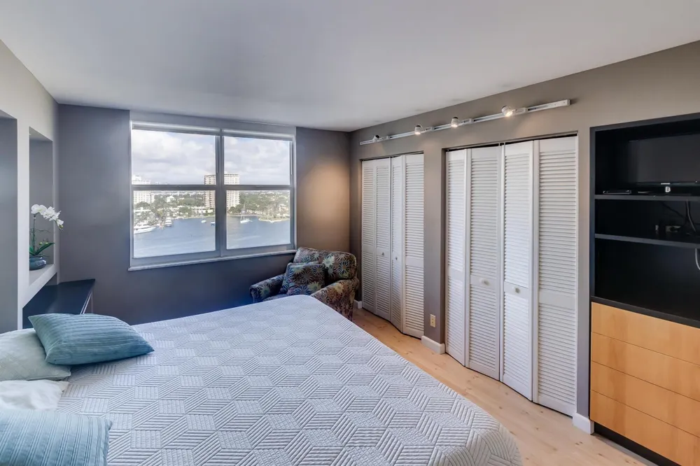 1 LAS OLAS CIRCLE #1105 Fort Lauderdale, FL 33316