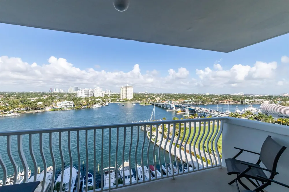 1 LAS OLAS CIRCLE #1105 Fort Lauderdale, FL 33316