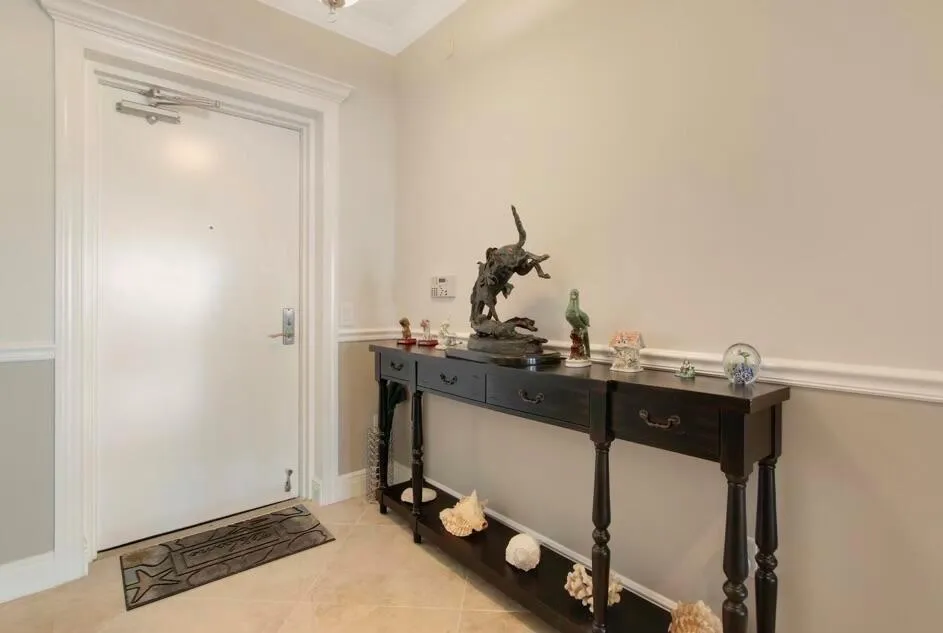 2640 LAKE SHORE DRIVE #2311 Riviera Beach, FL 33404