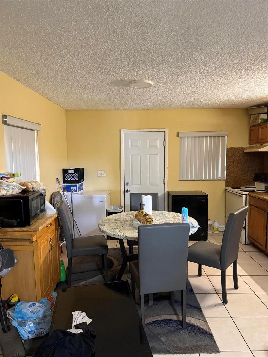 2605 NW 14TH STREET Fort Lauderdale, FL 33311