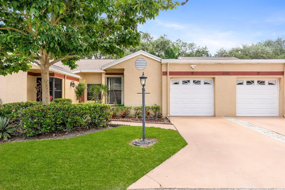 4551 DISCOVERY LANE #11 West Palm Beach, FL 33417