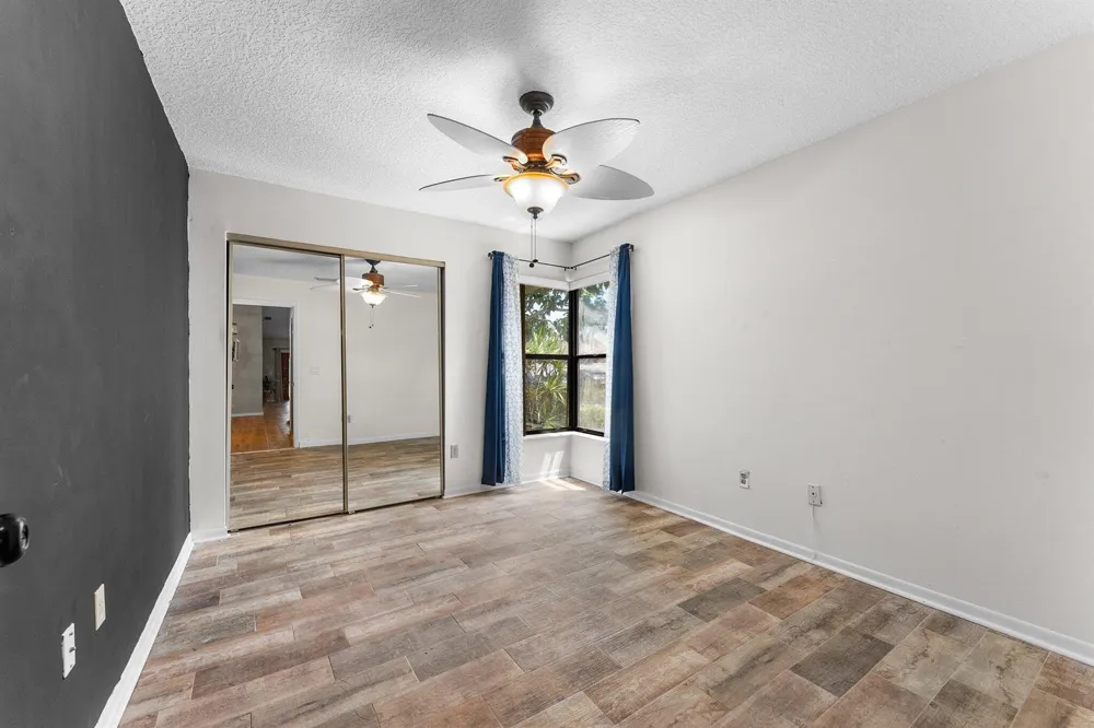 4551 DISCOVERY LANE #11 West Palm Beach, FL 33417
