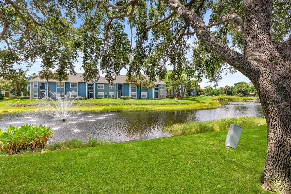 4551 DISCOVERY LANE #11 West Palm Beach, FL 33417