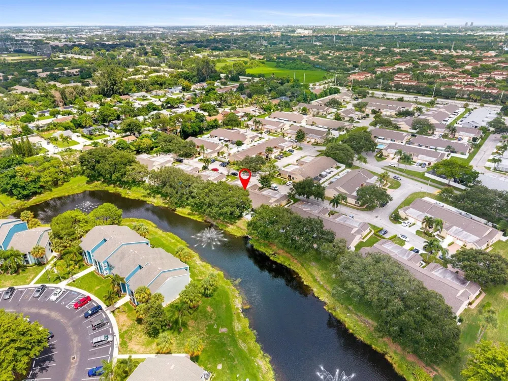 4551 DISCOVERY LANE #11 West Palm Beach, FL 33417
