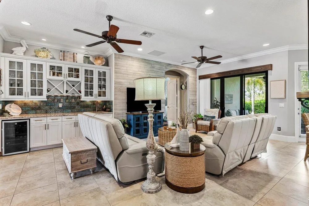 183 Calmo Circle Port St. Lucie, FL 34984