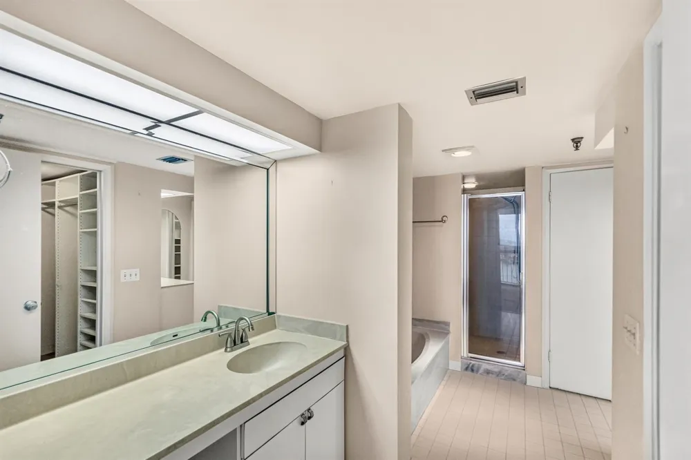 123 Lakeshore Drive #1945 North Palm Beach, FL 33408