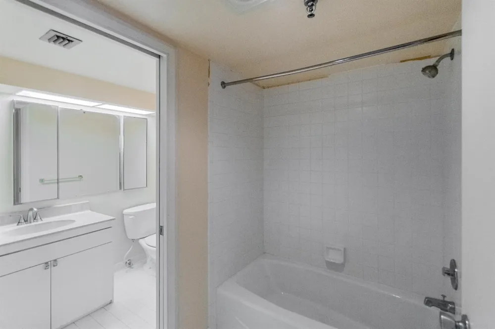123 Lakeshore Drive #1945 North Palm Beach, FL 33408
