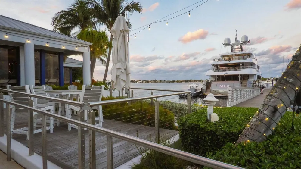 123 Lakeshore Drive #1945 North Palm Beach, FL 33408
