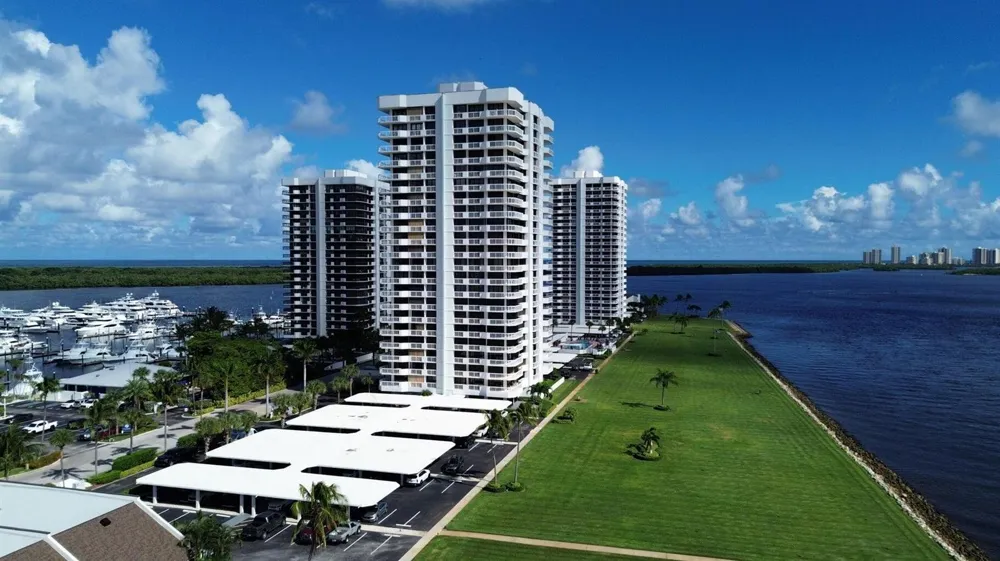 123 Lakeshore Drive #1945 North Palm Beach, FL 33408