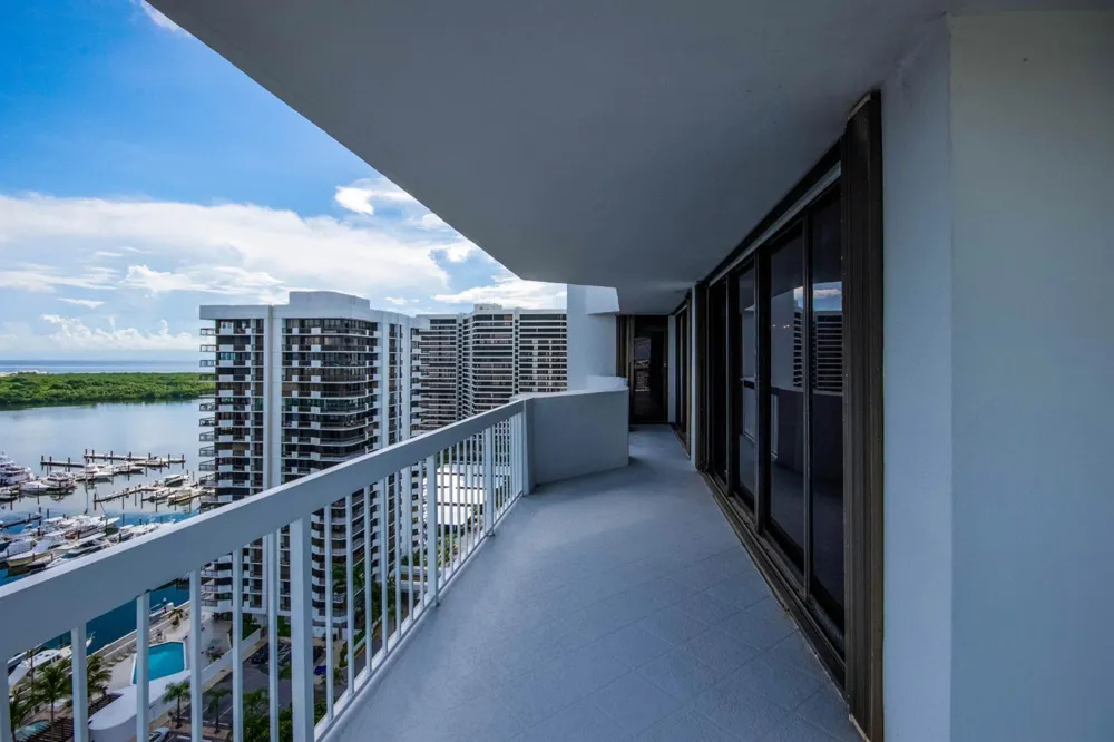 123 Lakeshore Drive #1945 North Palm Beach, FL 33408