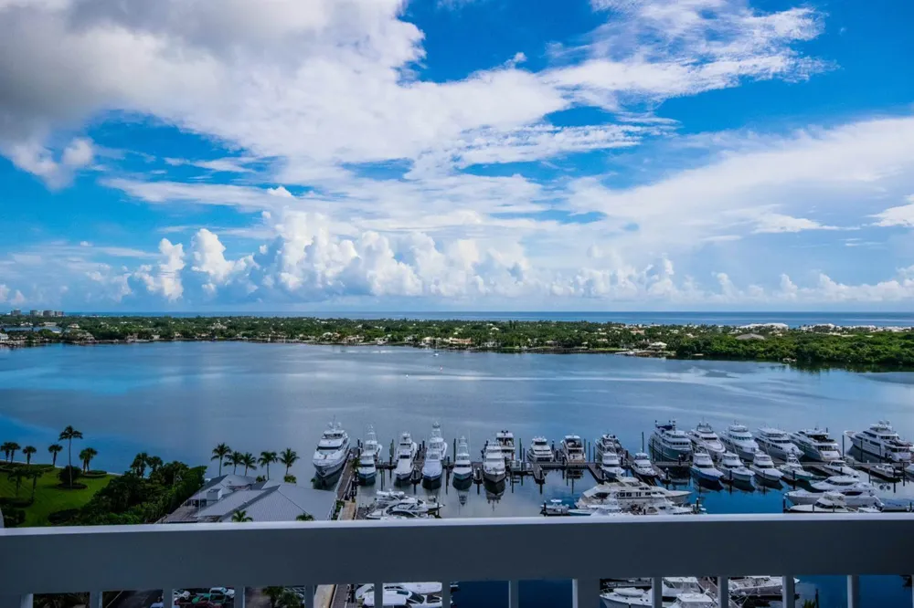 123 Lakeshore Drive #1945 North Palm Beach, FL 33408