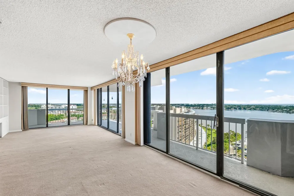 123 Lakeshore Drive #1945 North Palm Beach, FL 33408