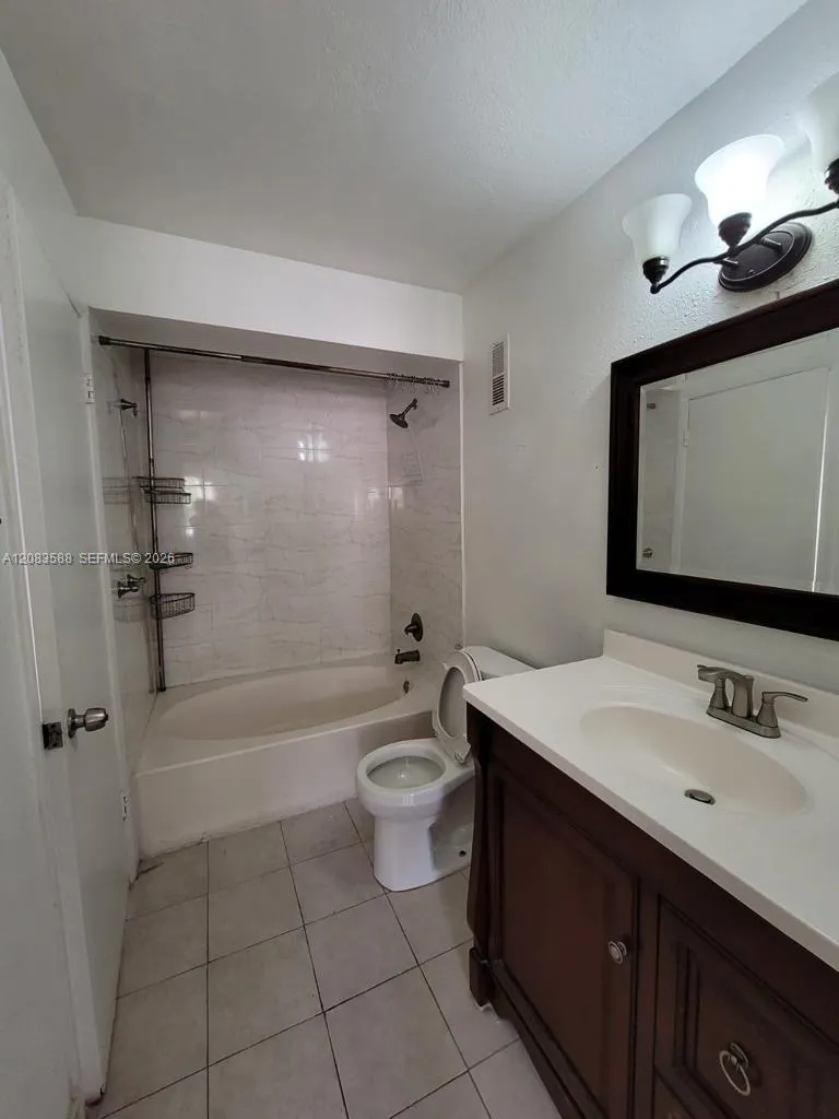 10581 SW 155th Ct #1228 Miami, FL 33196