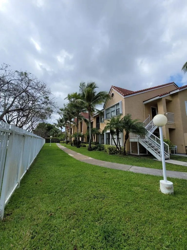 10581 SW 155th Ct #1228 Miami, FL 33196