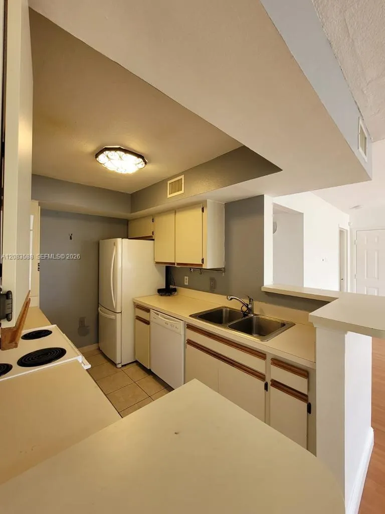 10581 SW 155th Ct #1228 Miami, FL 33196