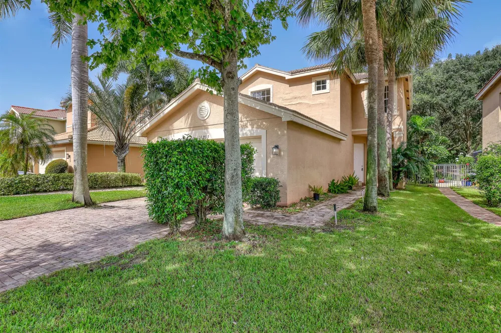 10585 COCOBOLO WAY Boynton Beach, FL 33437