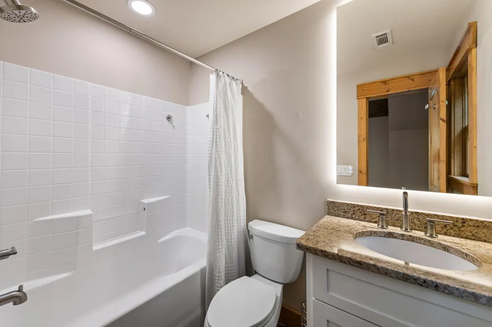 2634 Mountain Tops Road Blue Ridge, GA 30513