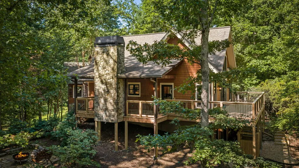 2634 Mountain Tops Road Blue Ridge, GA 30513