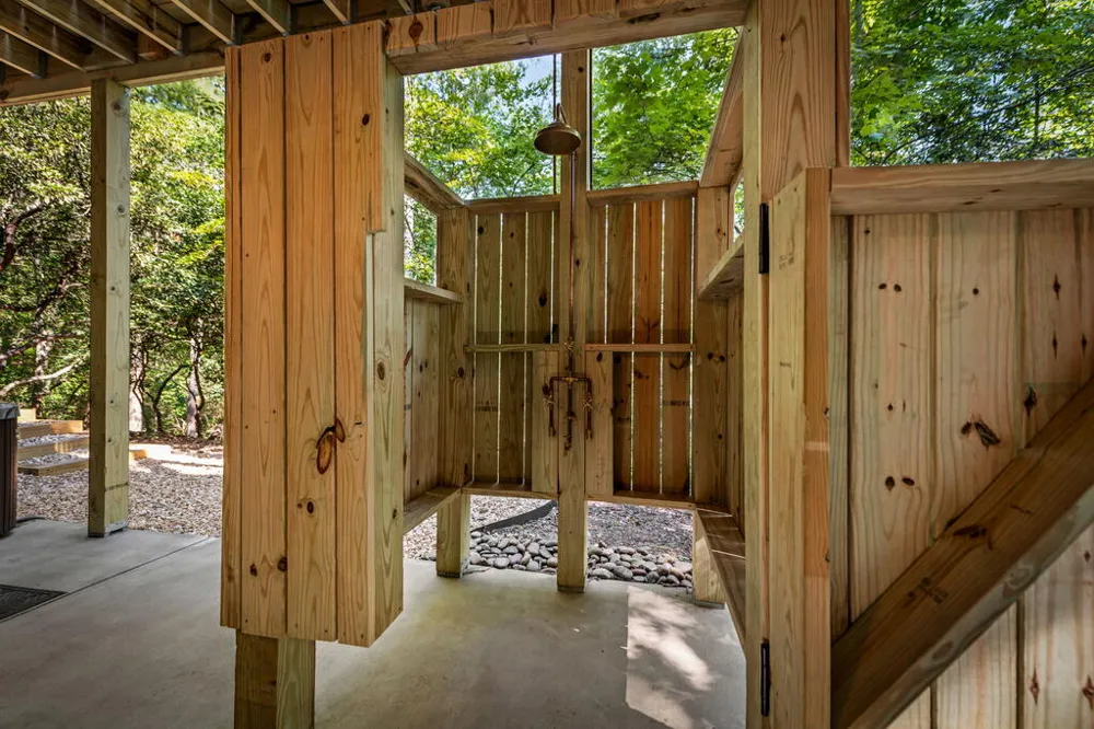 2634 Mountain Tops Road Blue Ridge, GA 30513